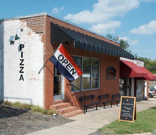 GoodWood Pizzeria