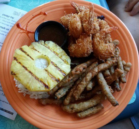 Mama Kwan's Grill & Tiki Bar