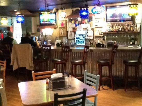 Snapperz Grill & Steam Bar