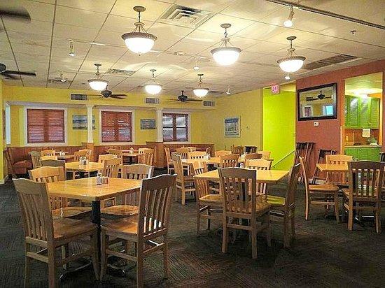 Daddy Mac's Beach Grille