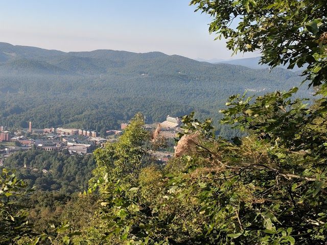 Howards Knob County Park
