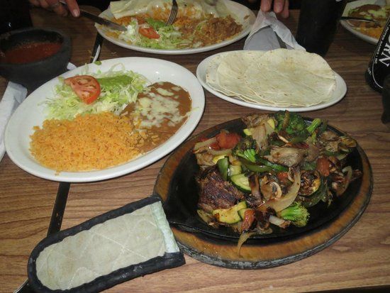 Las Cazuelas
