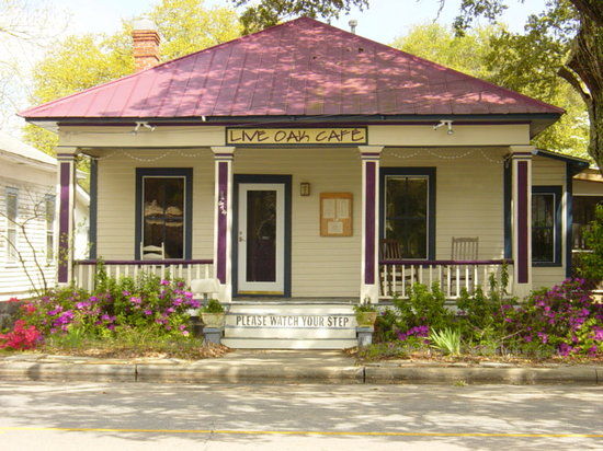 Live Oak Cafe