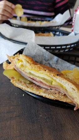 Cousins Cuban Cafe
