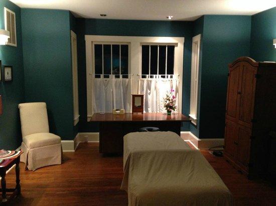 Mellow Moods Massage & Wellness Spa