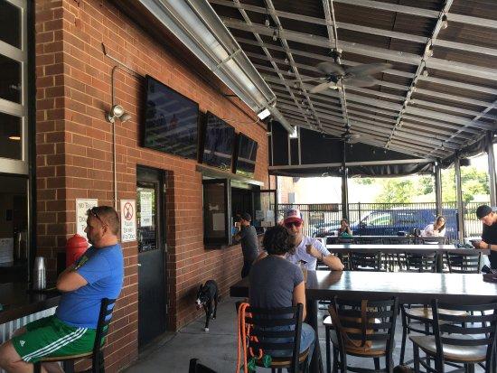 Lucky Dog Bark & Brew