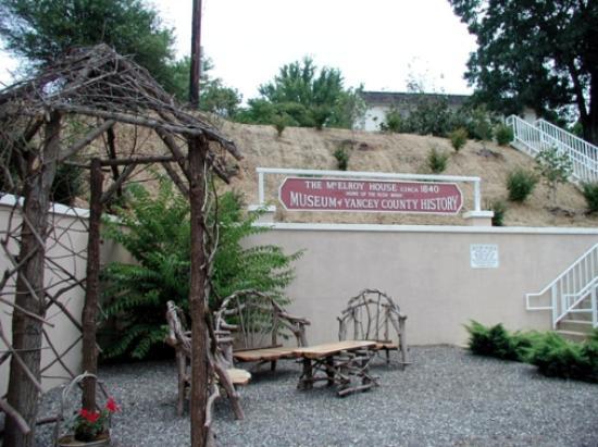 Rush Wray Museum