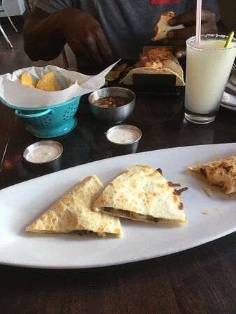 Que Onda Tacos + Tequila